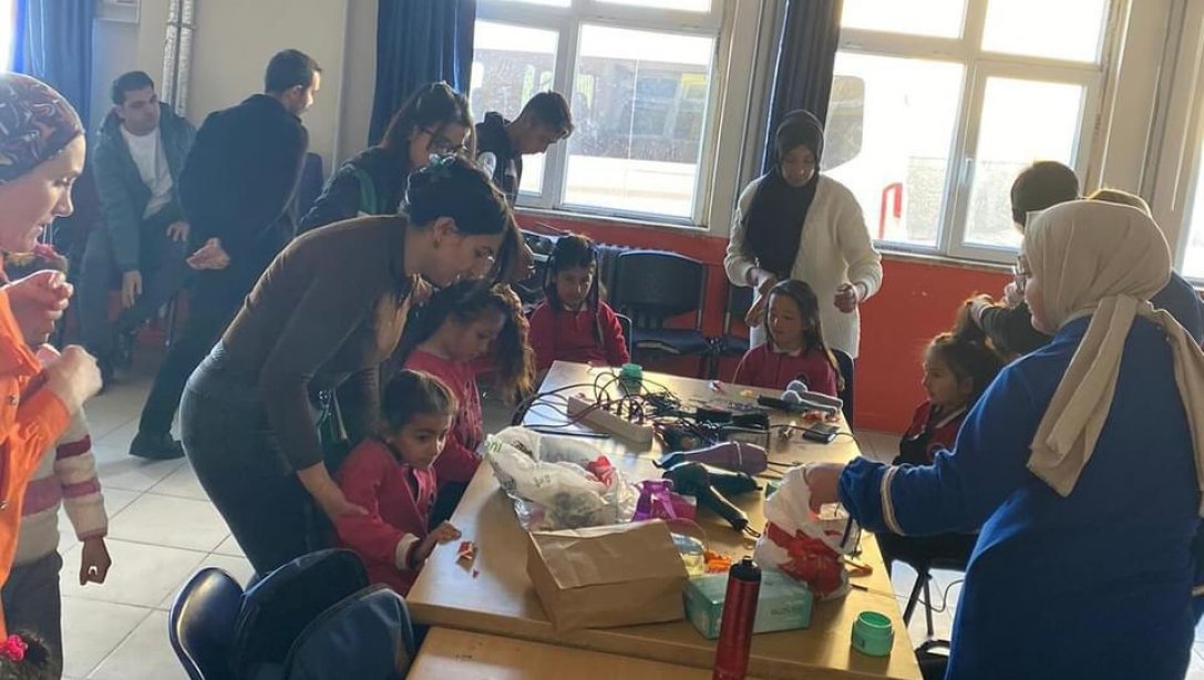 Sosyal Sorumluluk Projesi Kapsamında Çiçeklidağ İlkokulunu Ziyaret
