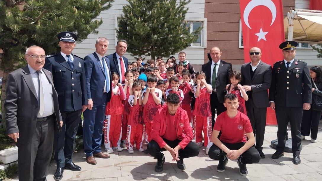 19 Mayıs Atatürk'ü Anma ve Gençlik Spor Bayramı